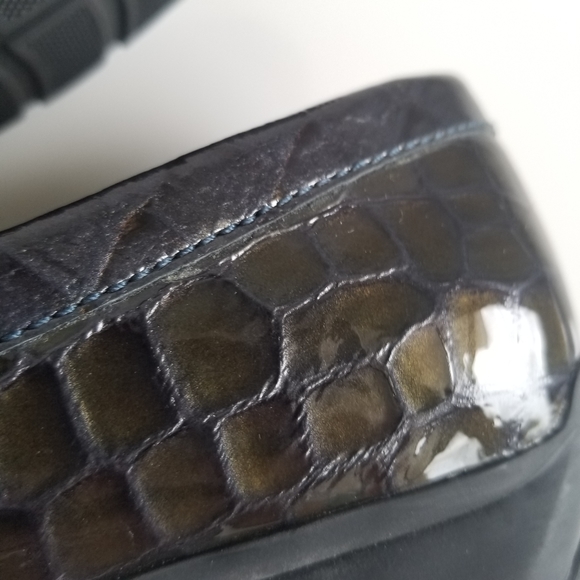 Jones Bootmaker Leather Croc Gunner Loafer - Picture 9 of 11